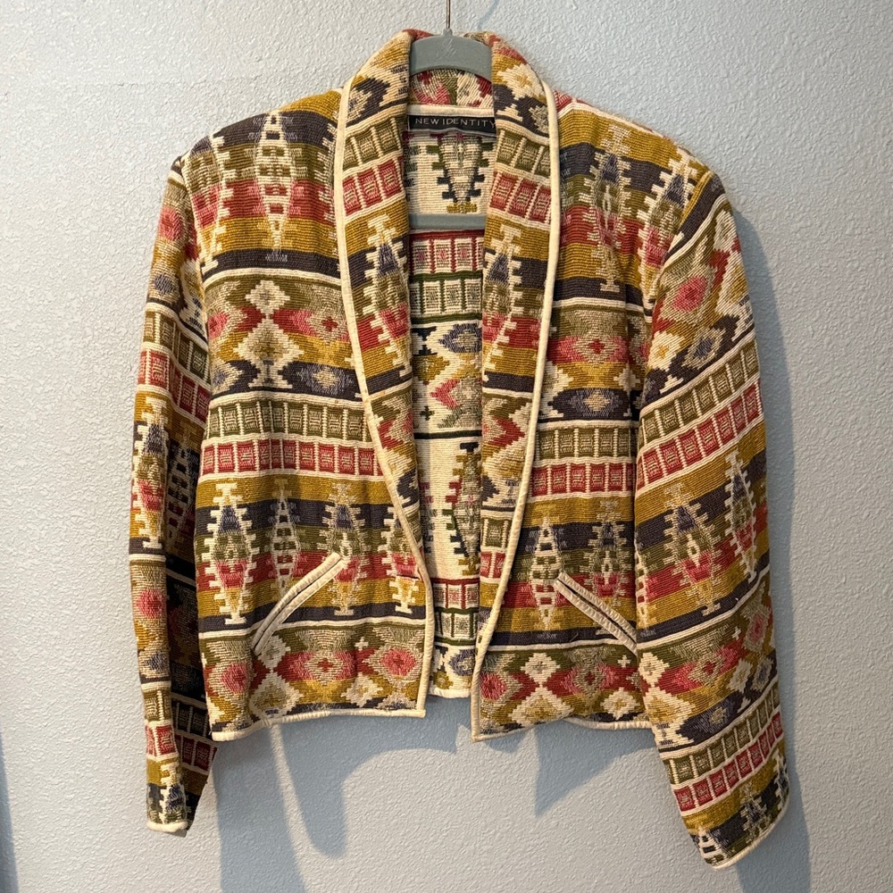 Aztec Patterned Blazer with Multicolor Design - image 1